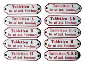 Apothekenschilder für Tabletten aus Emaille