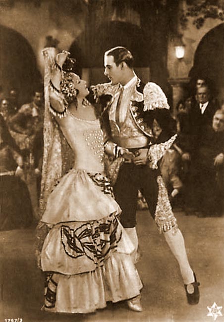 Schauspieler Rudolph Valentino mit Filmpartnerin