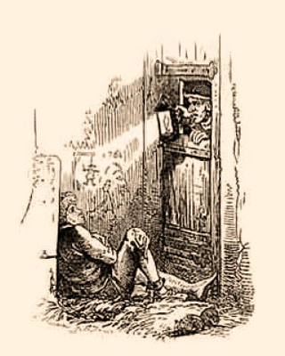Holzstich: Kerkermeister leuchtet mit einer Laterne durch eine Luke in der Kerkertür zu einem Gefangenen hin, der auf Stroh am Boden sitzt