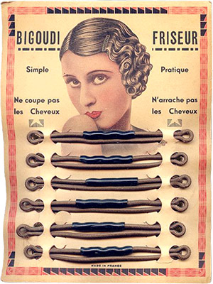 Farbfoto: Pappkarte mit umwickelten Rundgummis - 1920, Frankreich