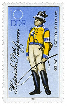 Briefmarke: Sächsischer Postillion in gelb-blauer Uniform