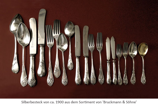 Farbfoto: Silberbesteck aus dem Sortiment von 'Bruckmann & Söhne' ~1900