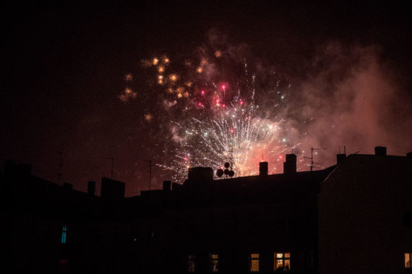 Foto: Feuerwerk über der Stadt