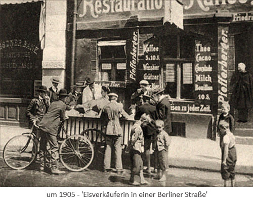 sw Fotopostkarte: Eisverkäuferin in einer Berliner Straße ~1905