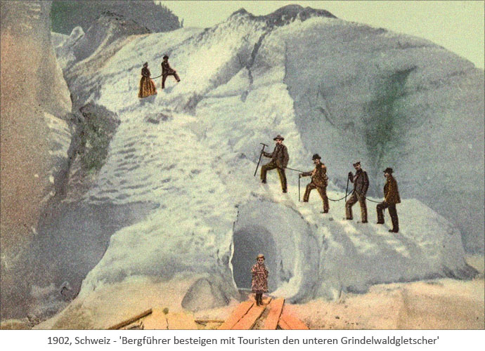 Farblitho: Bergführer besteigen mit Touristen den unteren Grindelwaldgletscher - 1902, Schweiz