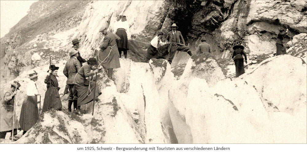 sw Foto: geführte Bergwanderung mit Touristen aus verschiedenen Ländern ~1925, Schweiz